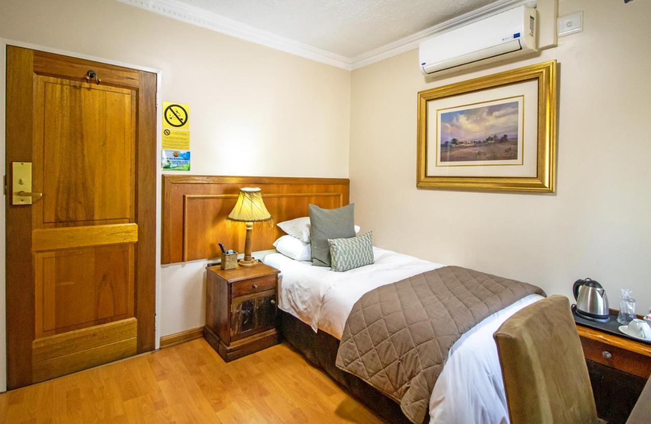 Sunward Park Guest House & Conference Center Boksburg Ruang foto