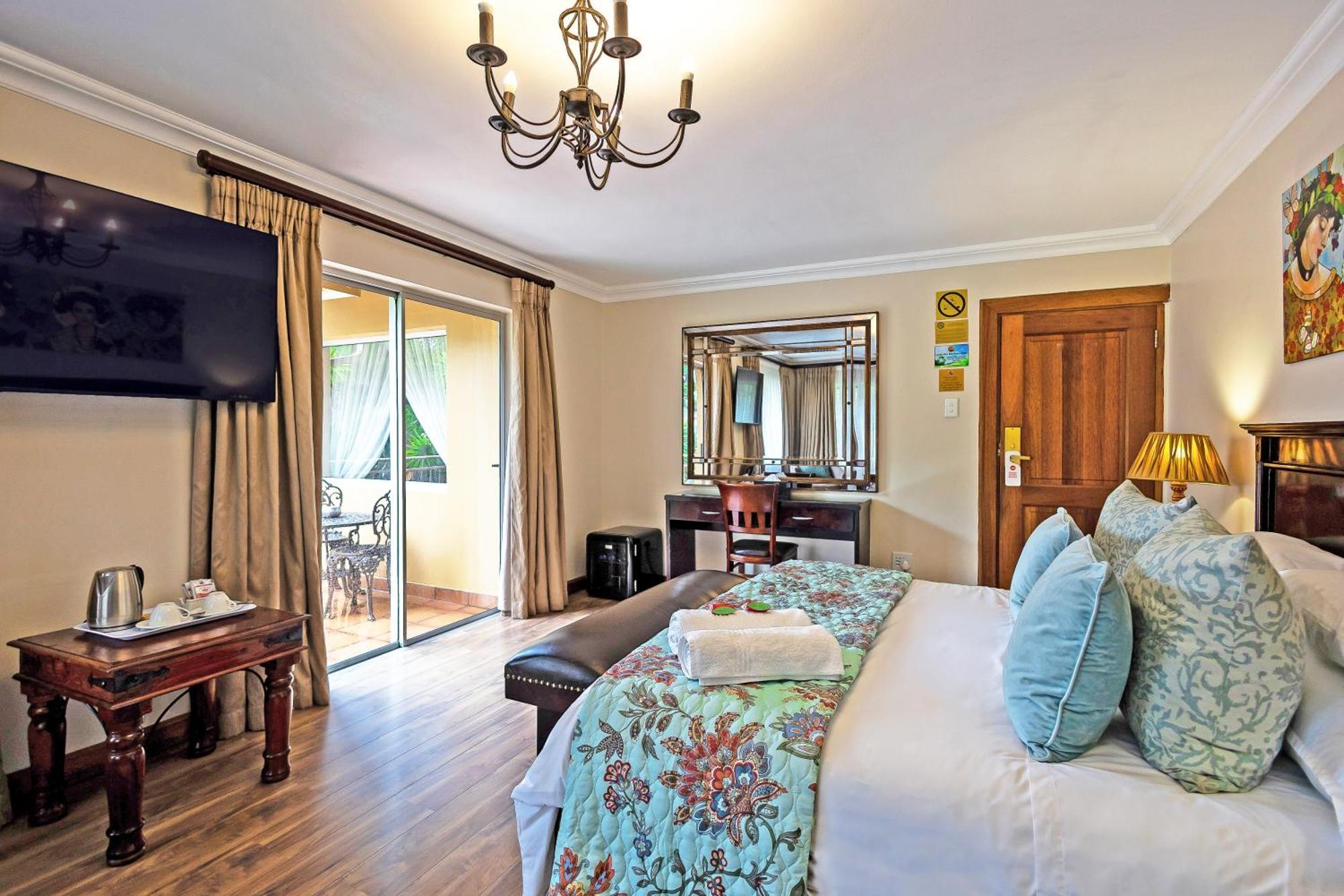 Sunward Park Guest House & Conference Center Boksburg Bagian luar foto